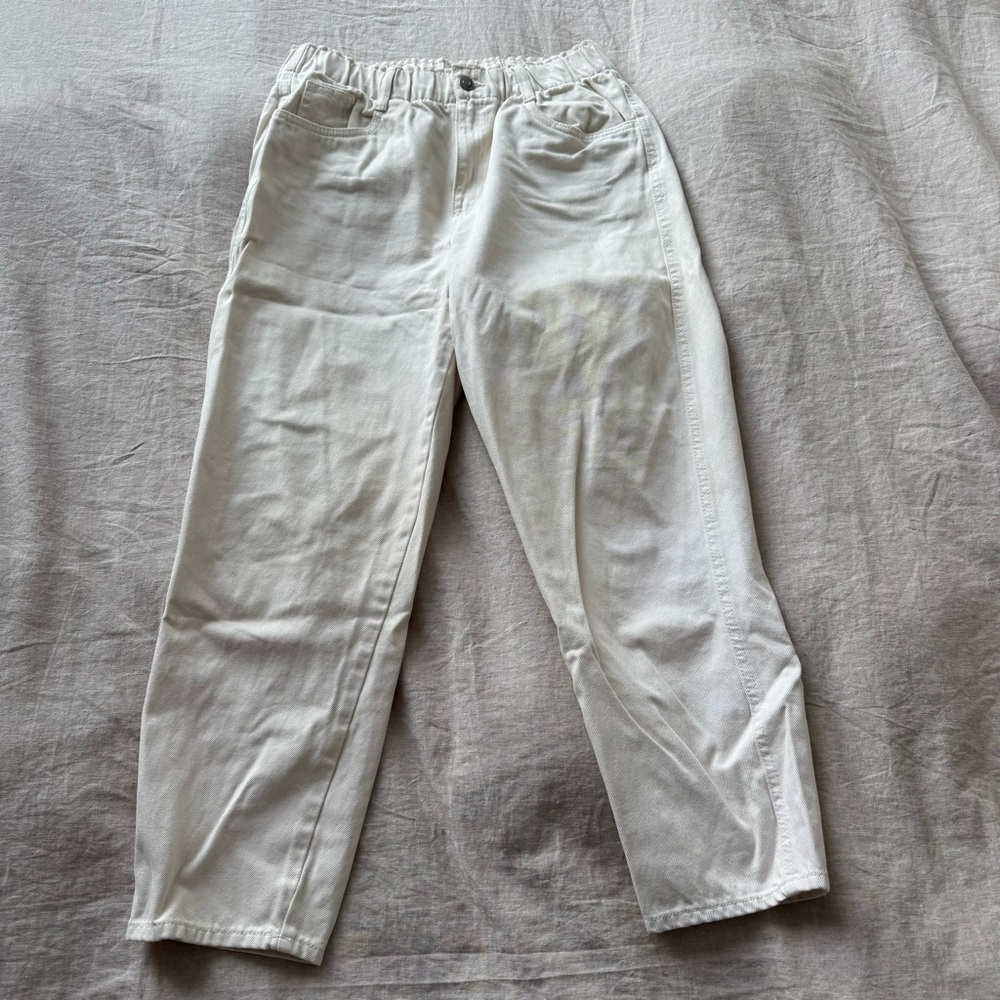 H&M White Jeans for Everyday Comfort